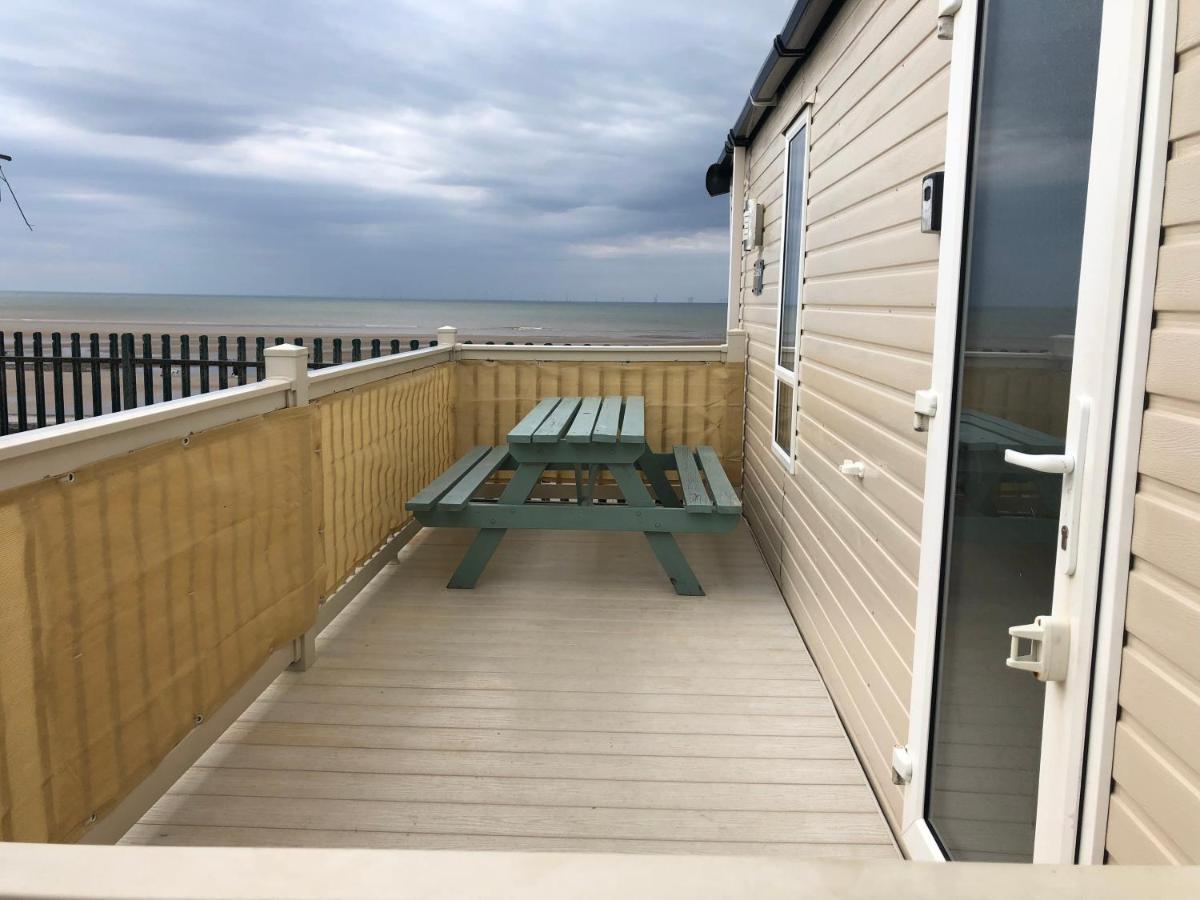 Caravan Hire Golden Sands Sea Front Kinmel Bay Eksteriør billede